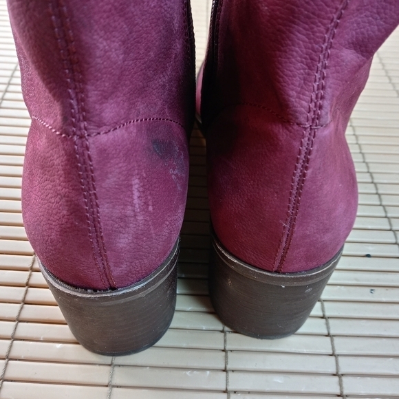 GIANNA BINI Suede Ankle side zip Boots Booties women's Size 8M Wine Burgundy . n - Picture 4 of 8